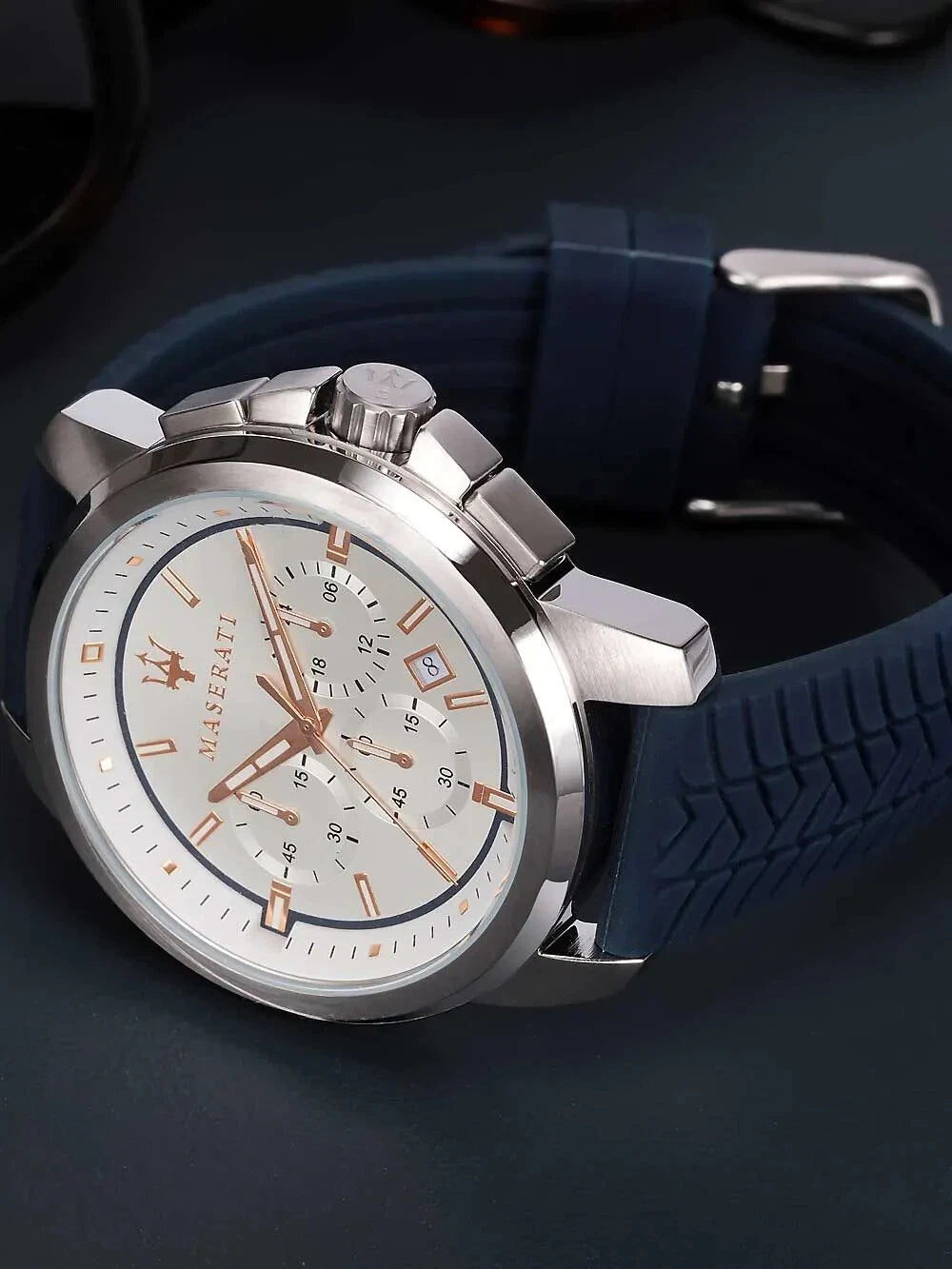 Maserati Successo Chronograph Men's R8871621013 Blue Watch Silver Dial 44mm