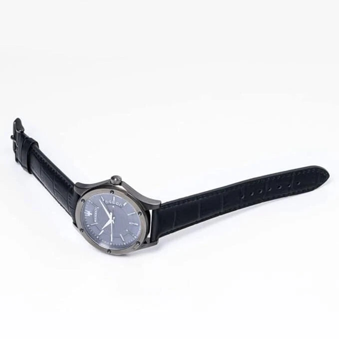 Maserati Circuito Men's R8851127002 Quartz Steel Watch Blue Dial Leather 44mm